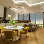 30th+ Floor In Sky Tower Apartment