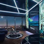 Apartment 30th+ Floor In Sky Tower Breslau