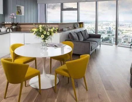 Apartman 30th+ Floor In Sky Tower *