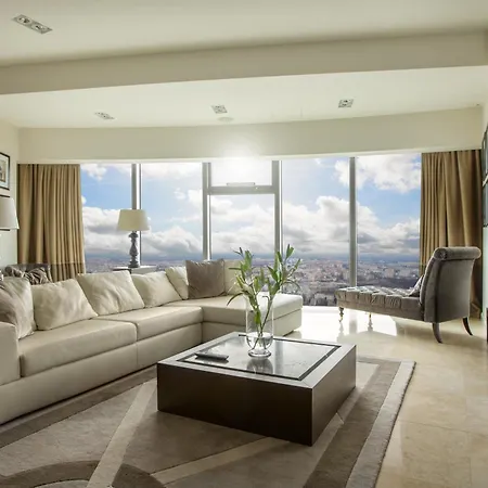 Apartament 30th+ Floor In Sky Tower