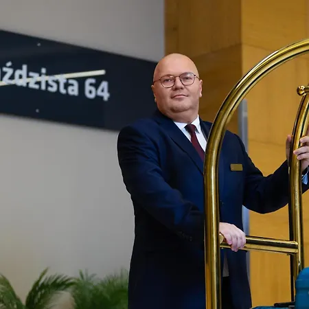 Apartament 30th+ Floor In Sky Tower *