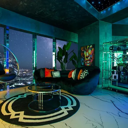 30th+ Floor In Sky Tower *