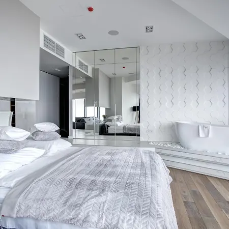30th+ Floor In Sky Tower Apartment Wroclaw