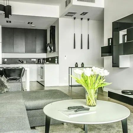 Apartment 30th+ Floor In Sky Tower Wroclaw