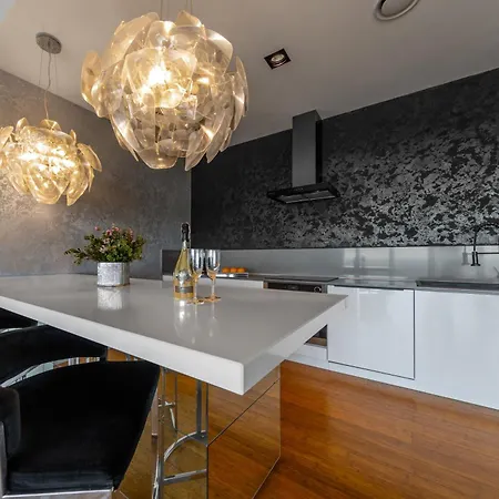 30th+ Floor In Sky Tower Apartament Wrocław