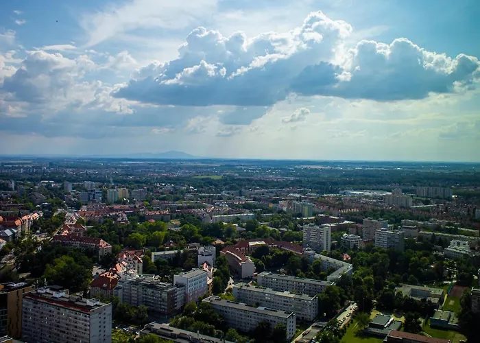 30th+ Floor In Sky Tower Apartman