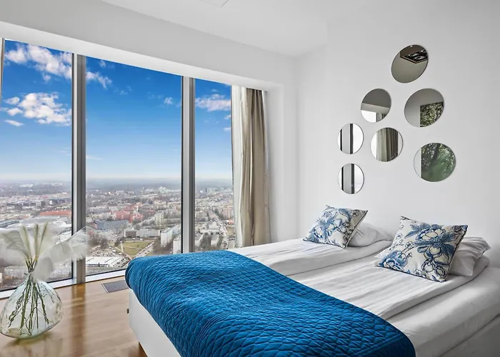 30th+ Floor In Sky Tower فروتسواف