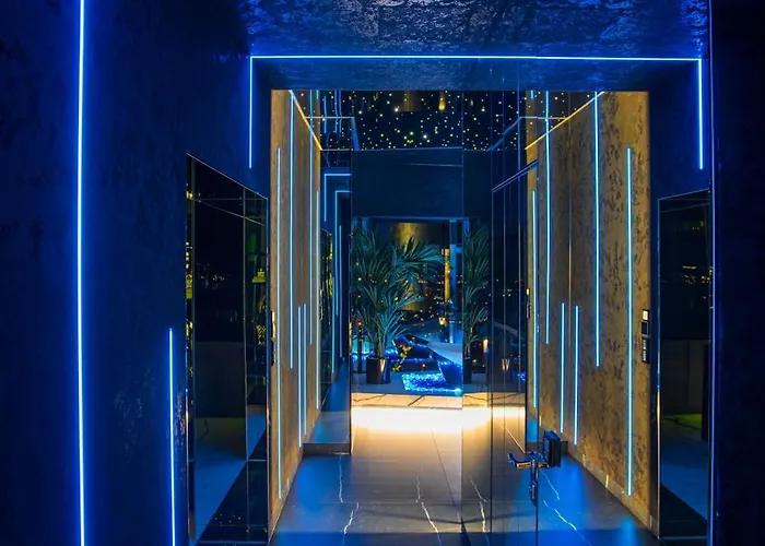 30th+ Floor In Sky Tower شقة *